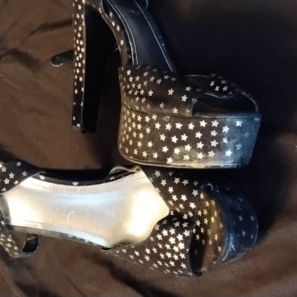 Starry Black Platform Heels - Picture 3 of 7